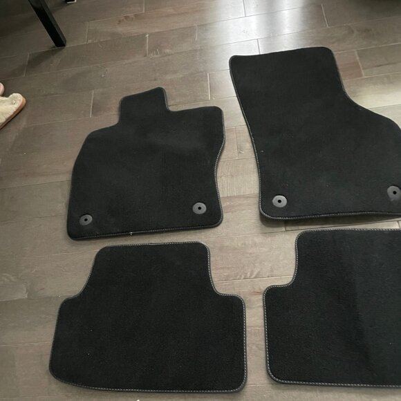 2015-2019 VW Volkswagen R GOLF Carpeted Floor Mats Genuine Original - Picture 7 of 8